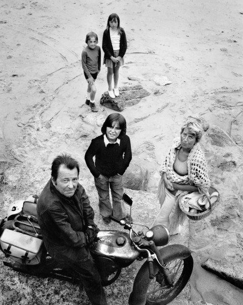 La famille Perros à la plage des Dames, Douarnenez.